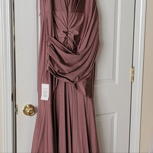 Elegant Blush Evening Gown - Picture 3 of 6